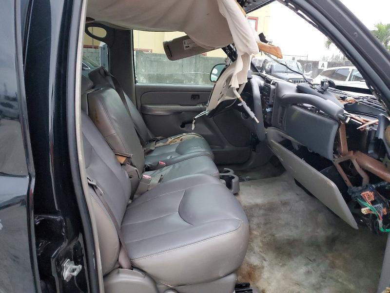 2005 Chevrolet Tahoe C150 მანქანა იყიდება აუქციონზე, vin: 1GNEC13V15R254188, აუქციონის ნომერი: 75385265