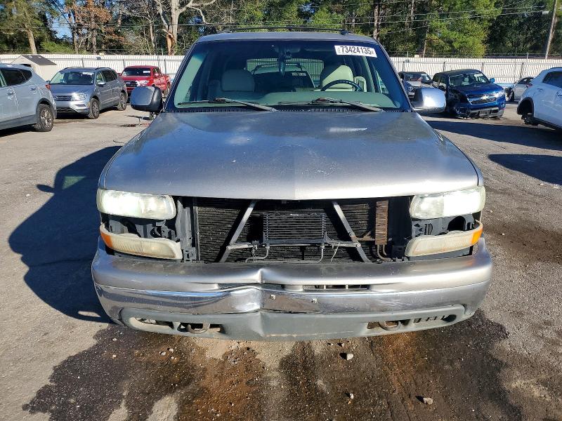 73424135 :رقم المزاد ، 1GNEC13Z82J273477 vin ، 2002 Chevrolet Tahoe مزاد بيع