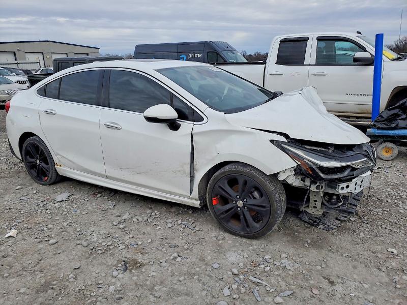 52309416 :رقم المزاد ، 1G1BF5SM7H7214578 vin ، 2017 Chevrolet Cruze مزاد بيع