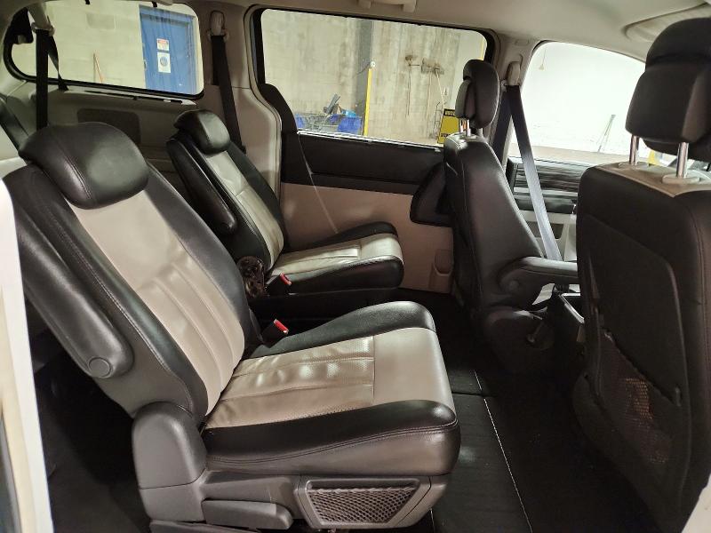 Продажа на аукционе авто 2010 Chrysler Town & Country, vin: 2A4RR5D17AR299792, номер лота: 73307035