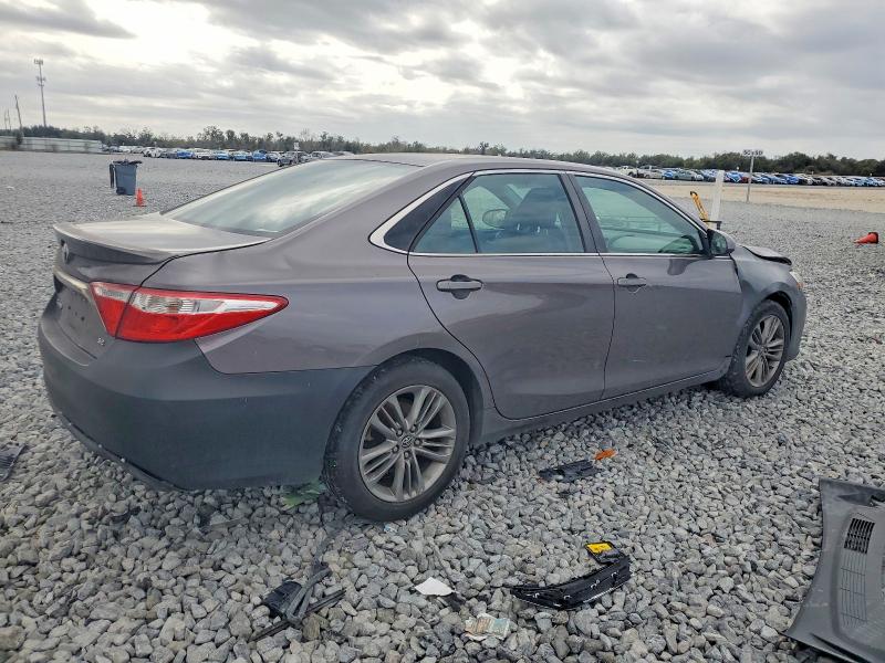 72748835 :رقم المزاد ، 4T1BF1FK8FU063494 vin ، 2015 Toyota Camry مزاد بيع