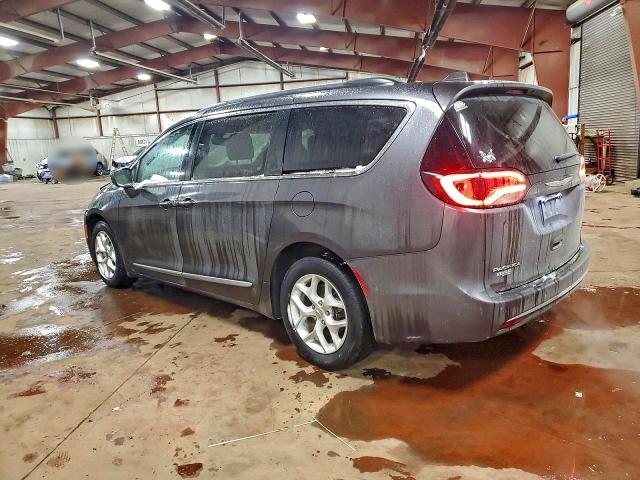 73856015 :رقم المزاد ، 2C4RC1BG0HR831224 vin ، 2017 Chrysler Pacifica مزاد بيع