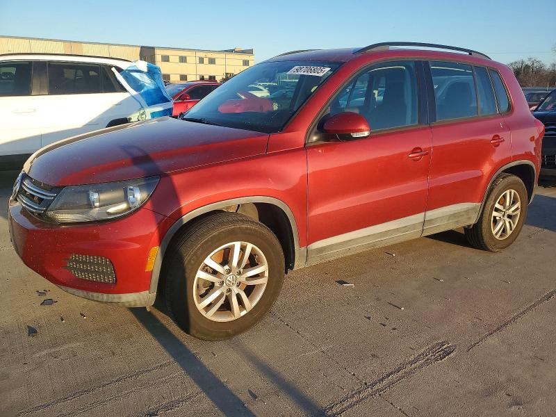 2015 Volkswagen Tiguan მანქანა იყიდება აუქციონზე, vin: WVGAV7AX1FW002562, აუქციონის ნომერი: 98706805