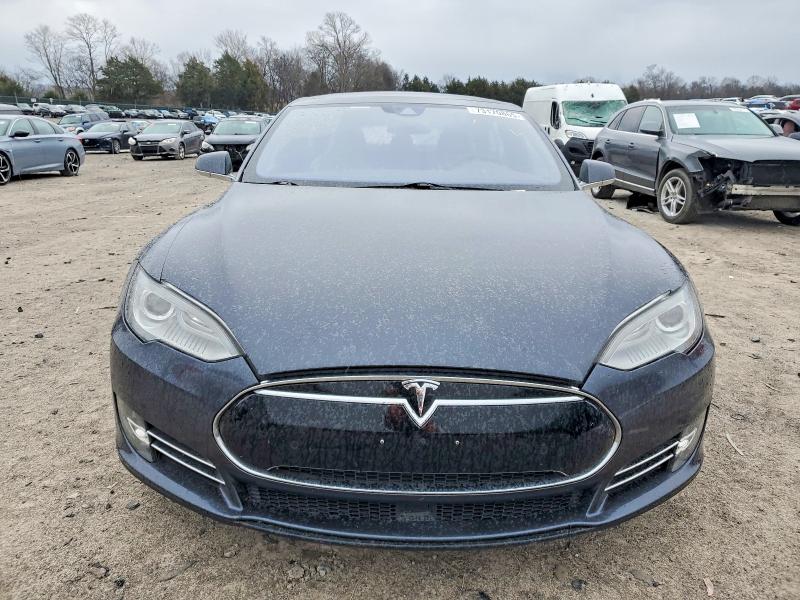 2016 Tesla Model S მანქანა იყიდება აუქციონზე, vin: 5YJSA1E25GF123844, აუქციონის ნომერი: 73170865