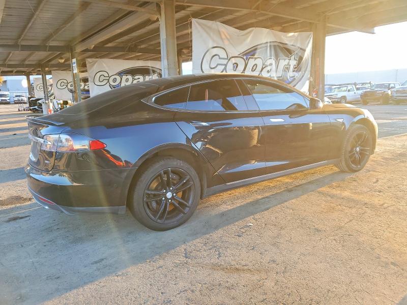 Продаж на аукціоні авто 2016 Tesla Model S, vin: 5YJSA1E26GF130558, номер лоту: 98817175