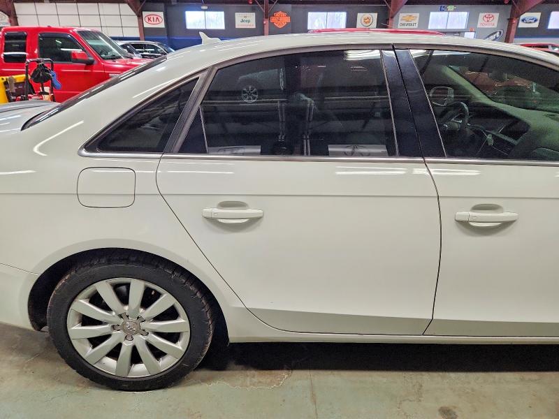 2010 Audi A4 Premium მანქანა იყიდება აუქციონზე, vin: WAUFFAFL9AN007644, აუქციონის ნომერი: 99472895