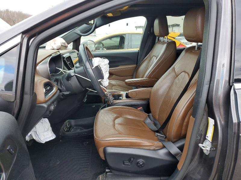 72771335 :رقم المزاد ، 2C4RC1GG3LR151870 vin ، 2020 Chrysler Pacifica مزاد بيع