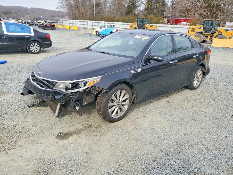 Продаж на аукціоні авто 2016 Kia Optima, vin: 5XXGU4L35GG069209, номер лоту: 72252525