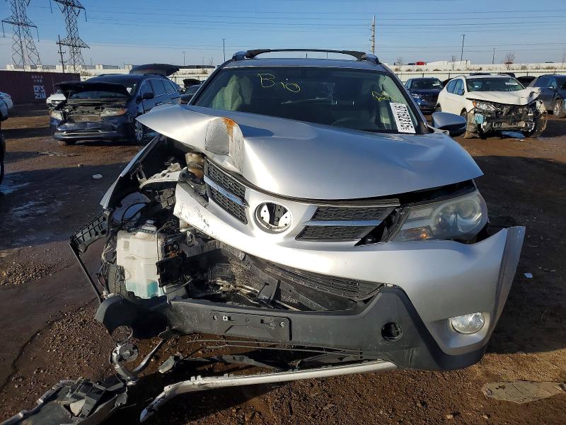 Продажа на аукционе авто 2015 Toyota Rav4, vin: JTMRFREV1FD161151, номер лота: 97152315