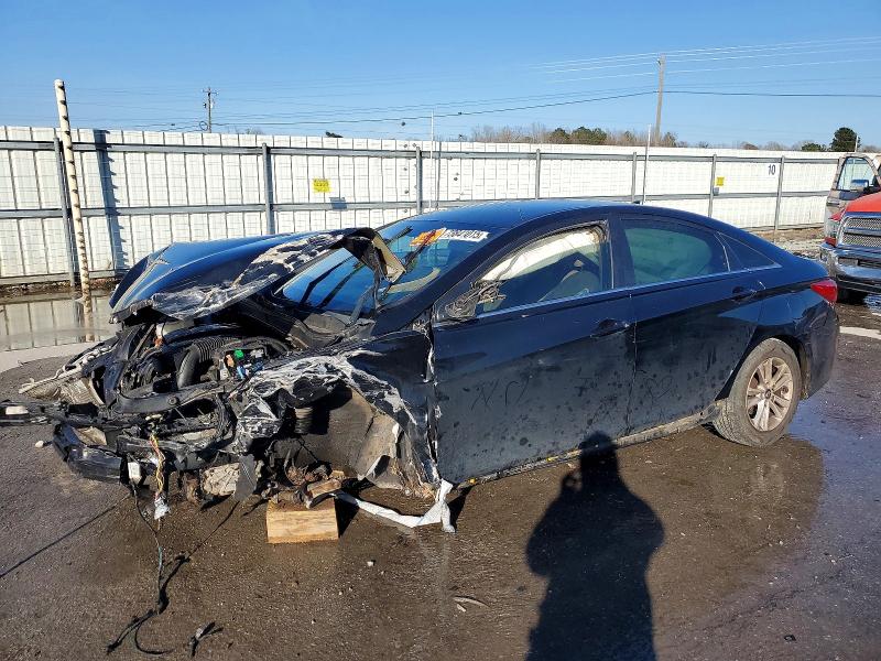 2014 Hyundai Sonata Gls მანქანა იყიდება აუქციონზე, vin: 5NPEB4AC2EH879303, აუქციონის ნომერი: 73841015