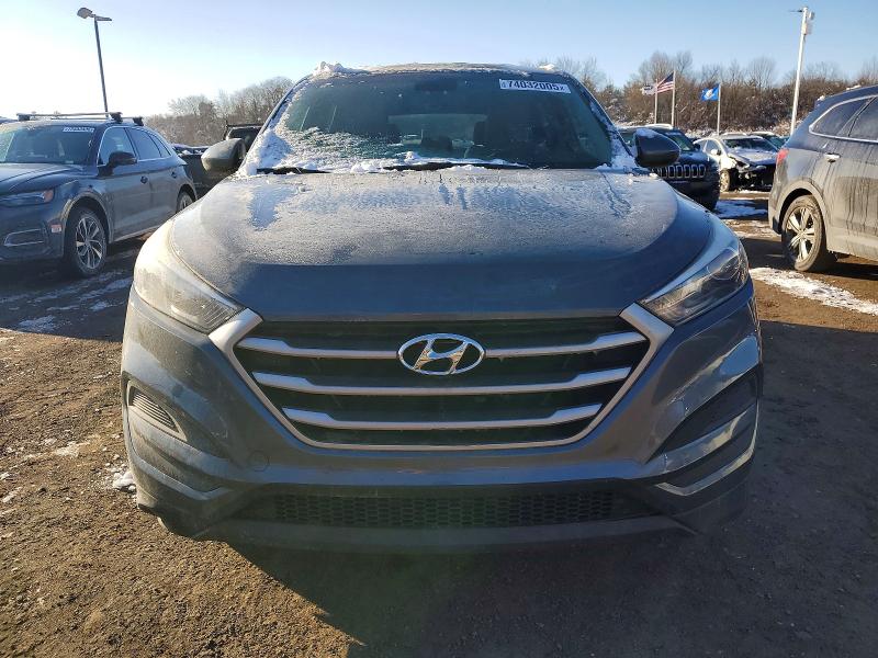 Продажа на аукционе авто 2018 Hyundai Tucson Se, vin: KM8J23A43JU691080, номер лота: 74032005