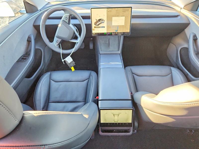98912875 :رقم المزاد ، 5YJ3E1EAXSF877816 vin ، 2025 Tesla Model 3 مزاد بيع