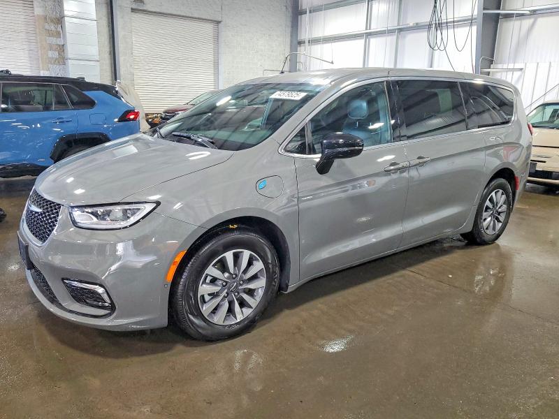 Продажа на аукционе авто 2025 Chrysler Pacifica, vin: 2C4RC1S77SR546348, номер лота: 74579525