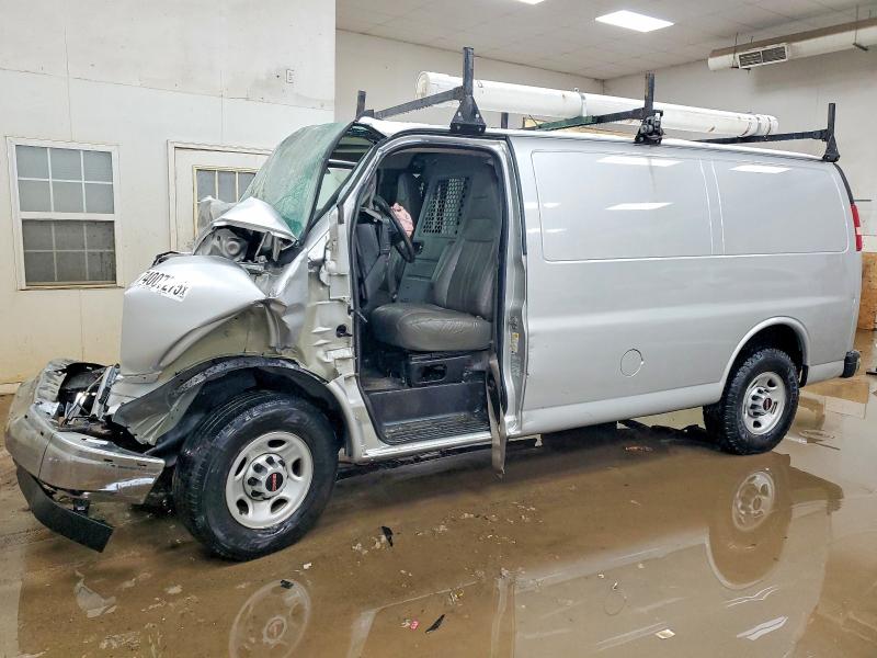 74007275 :رقم المزاد ، 1GTW7AFP0J1185470 vin ، 2018 Gmc Savana G25 مزاد بيع