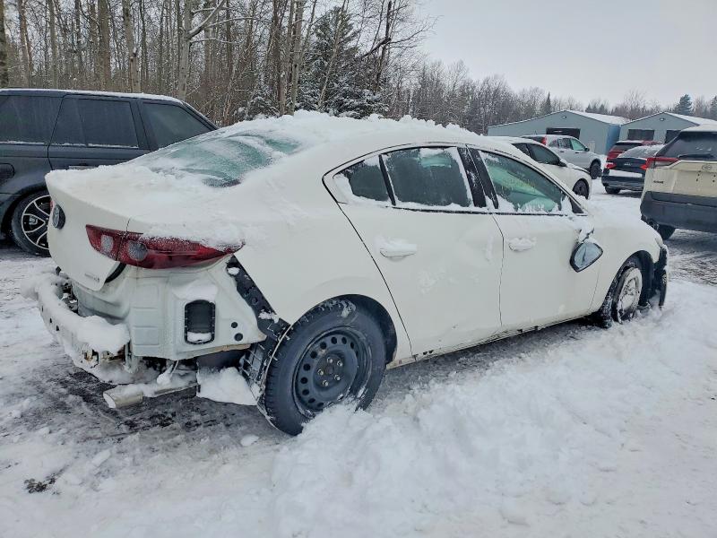 Продажа на аукционе авто 2019 Mazda 3 Preferre, vin: JM1BPBCM5K1125877, номер лота: 99632275