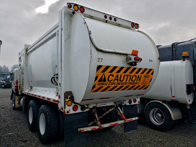 94833085 :رقم المزاد ، 3BPZL00X4BF117807 vin ، 2011 Peterbilt 320 مزاد بيع
