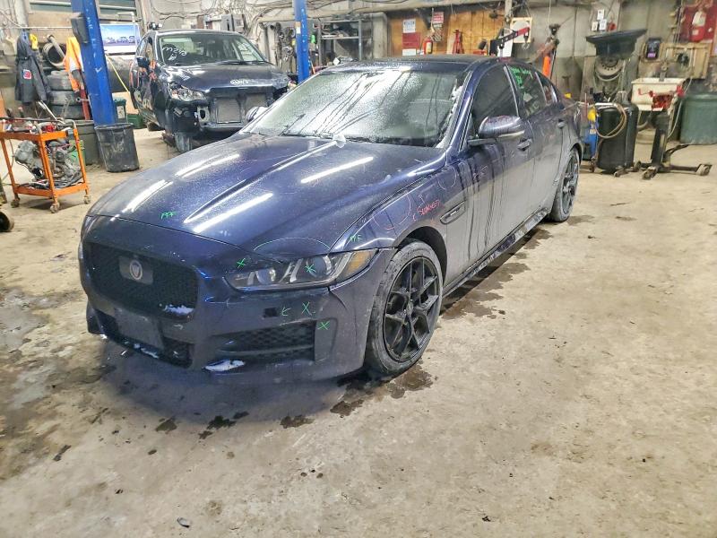 74077855 :رقم المزاد ، SAJAL4BV8HA962596 vin ، 2017 Jaguar Xe مزاد بيع