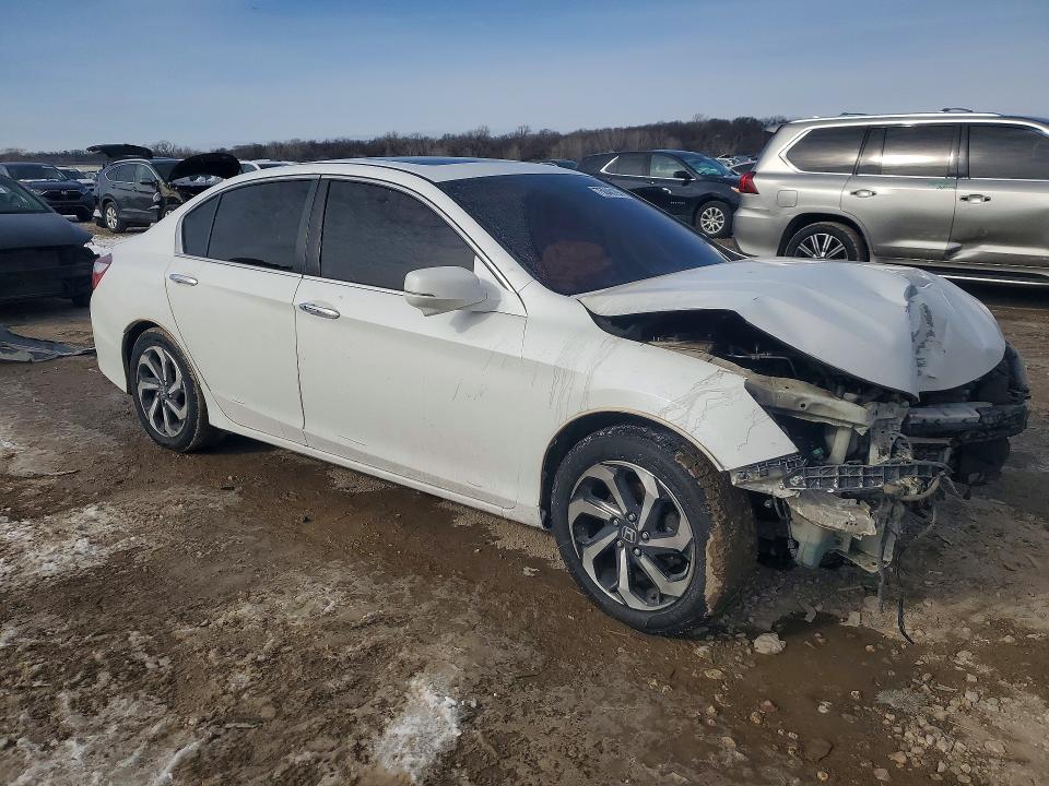 Продаж на аукціоні авто 2017 Honda Accord, vin: 1HGCR2F88HA015798, номер лоту: 75040195