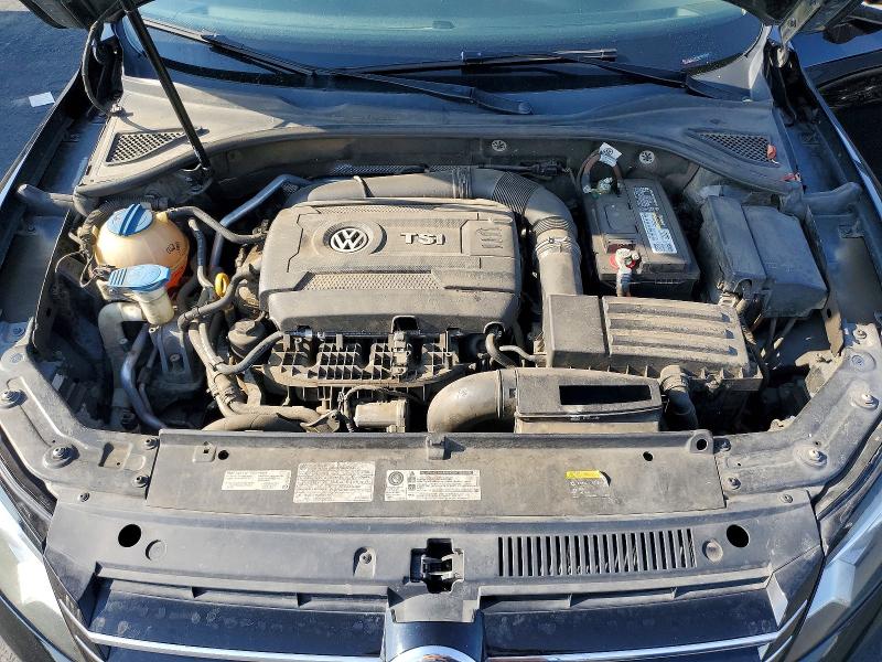 72992815 :رقم المزاد ، 1VWAT7A32FC057432 vin ، 2015 Volkswagen Passat مزاد بيع