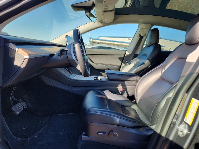 75251615 :رقم المزاد ، 7SAYGDEE5NF386114 vin ، 2022 Tesla Model Y مزاد بيع