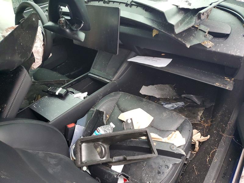 Продажа на аукционе авто 2025 Tesla Model 3, vin: 5YJ3E1EA0SF975270, номер лота: 98156775