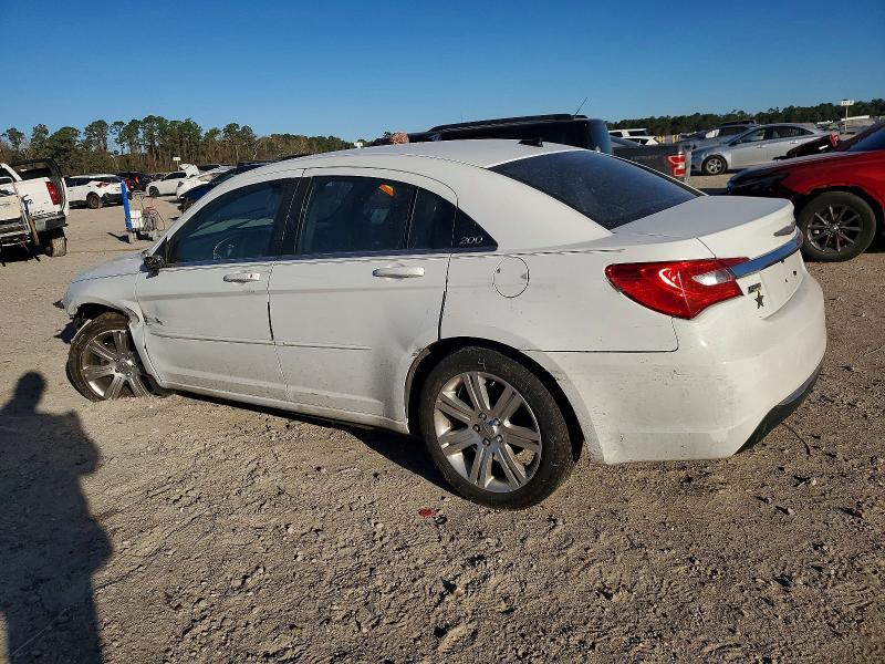 Продажа на аукционе авто 2012 Chrysler 200, vin: 1C3CCBAGXCN235819, номер лота: 97862485