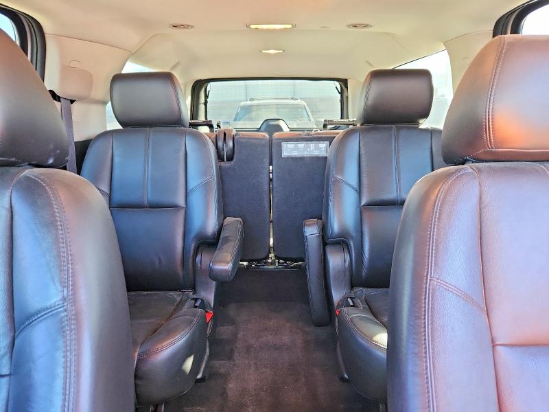 2011 Chevrolet Suburban მანქანა იყიდება აუქციონზე, vin: 1GNSKJE31BR125493, აუქციონის ნომერი: 73668245