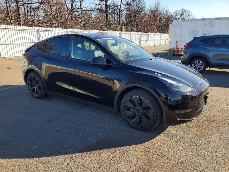 2025 Tesla Model Y მანქანა იყიდება აუქციონზე, vin: 7SAYGDEE7SF306484, აუქციონის ნომერი: 99900975