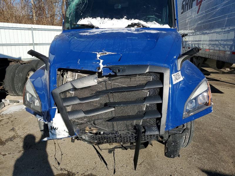 Продажа на аукционе авто 2025 Freightliner Cascadia 126, vin: 3AKJHHDRXSSWE6239, номер лота: 73402505