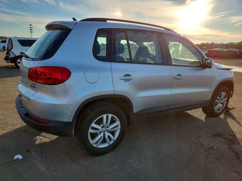 Aukcja sprzedaży 2017 Volkswagen Tiguan, vin: WVGBV7AX5HK025454, numer aukcji: 99462755