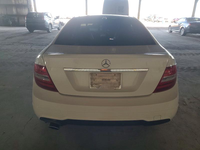 Продаж на аукціоні авто 2015 Mercedes-benz C, vin: WDDGJ4HB6FG355060, номер лоту: 99172235