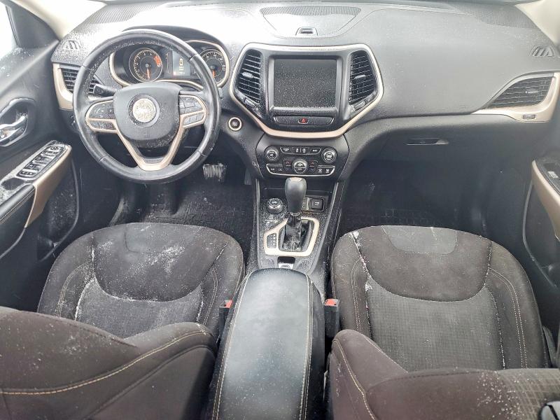 73792585 :رقم المزاد ، 1C4PJMCS0HW567947 vin ، 2017 Jeep Cherokee مزاد بيع