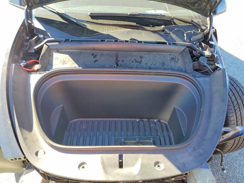 72556935 :رقم المزاد ، 7SAYGDEE9RF180459 vin ، 2024 Tesla Model Y مزاد بيع