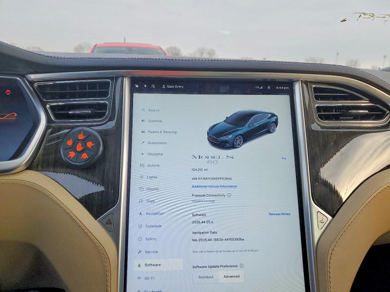 2013 Tesla Model S მანქანა იყიდება აუქციონზე, vin: 5YJSA1CGXDFP03942, აუქციონის ნომერი: 74706565