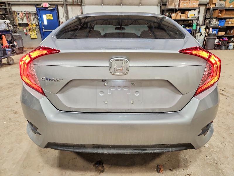 Продажа на аукционе авто 2018 Honda Civic Ex, vin: 2HGFC2F84JH017540, номер лота: 73154565