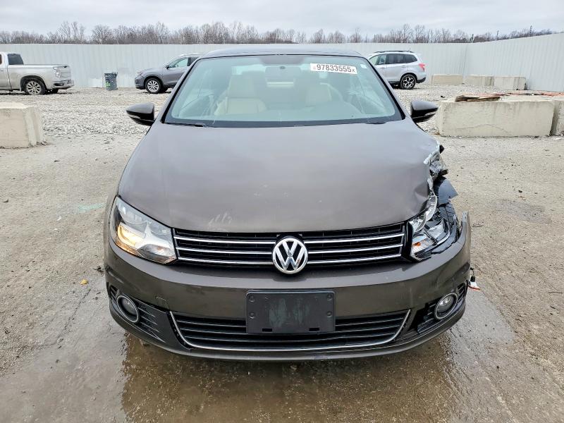 97833555 :رقم المزاد ، WVWBW8AH6GV000186 vin ، 2016 Volkswagen Eos مزاد بيع