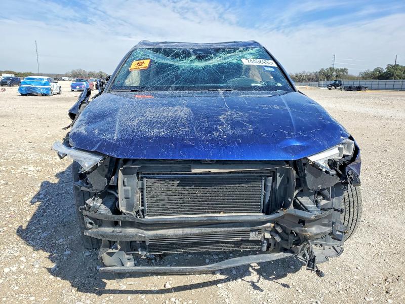 74458405 :رقم المزاد ، WA1AUCF39M1075012 vin ، 2021 Audi Q3 مزاد بيع