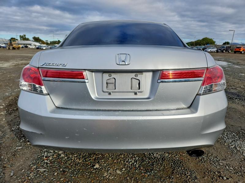 72271805 :رقم المزاد ، 1HGCP2F34CA193999 vin ، 2012 Honda Accord Lx مزاد بيع