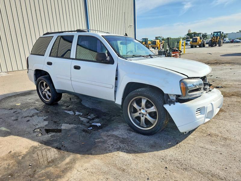 72196335 :رقم المزاد ، 1GNDS13S472223890 vin ، 2007 Chevrolet Trailblazer مزاد بيع