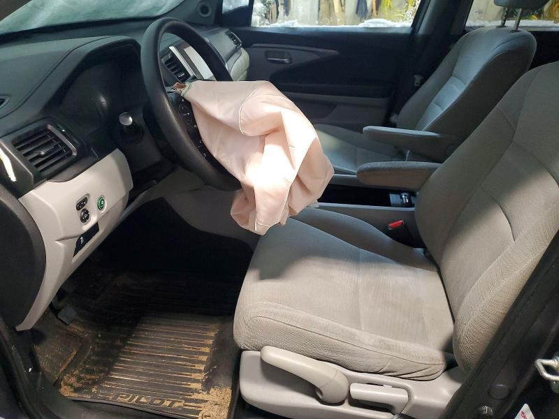 98812445 :رقم المزاد ، 5FNYF6H11GB511181 vin ، 2016 Honda Pilot مزاد بيع