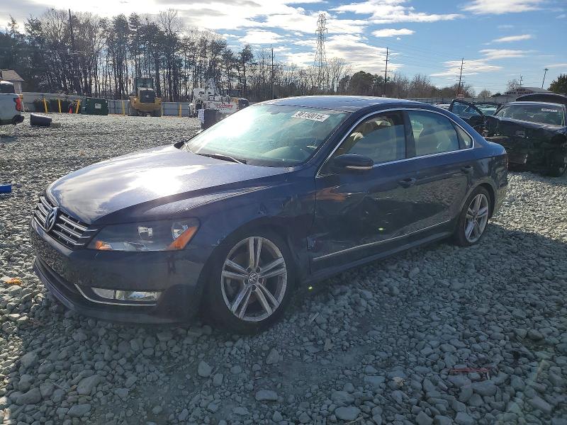 2015 Volkswagen Passat მანქანა იყიდება აუქციონზე, vin: 1VWCS7A35FC018880, აუქციონის ნომერი: 98150015