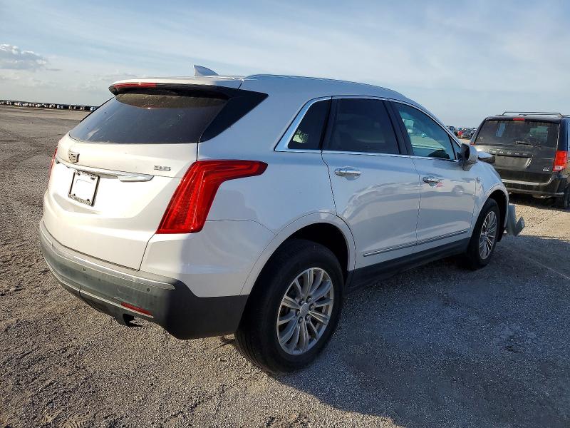 Auction sale of the 2018 Cadillac Xt5 Luxury, vin: 1GYKNCRS8JZ182473, lot number: 97678945