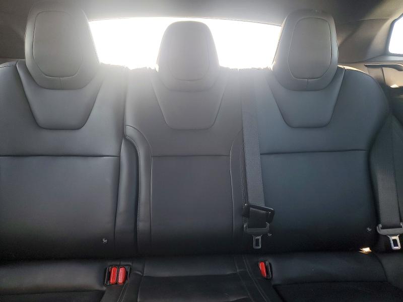 75182805 :رقم المزاد ، 5YJSA1E28LF415689 vin ، 2020 Tesla Model S مزاد بيع