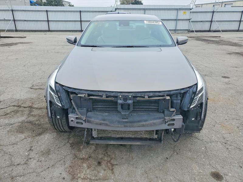 73868395 :رقم المزاد ، 1G6KD5RSXHU126954 vin ، 2017 Cadillac Ct6 مزاد بيع