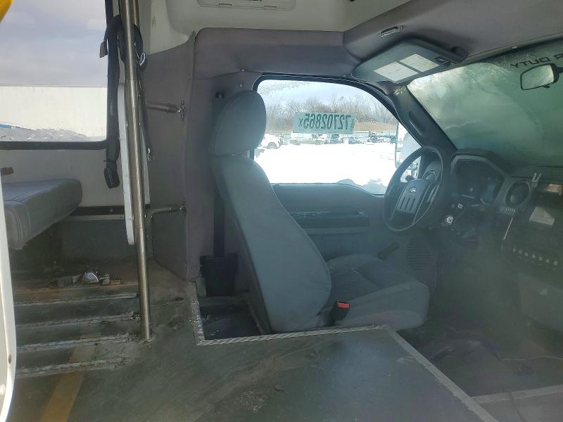 72702865 :رقم المزاد ، 1FDGF5GY0DEA51976 vin ، 2013 Ford F550 Super مزاد بيع