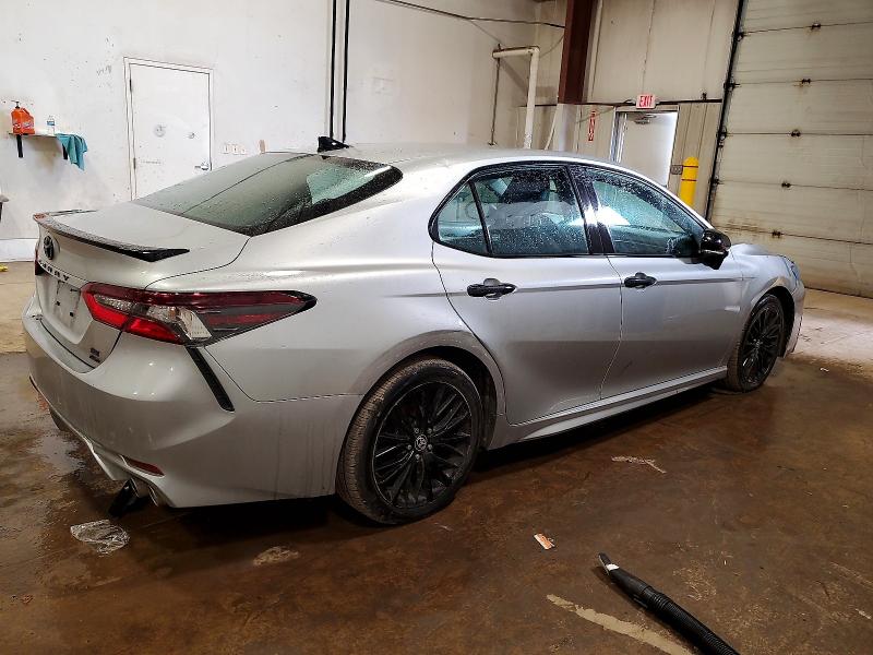 2022 Toyota Camry მანქანა იყიდება აუქციონზე, vin: 4T1T11BK4NU049163, აუქციონის ნომერი: 72424225
