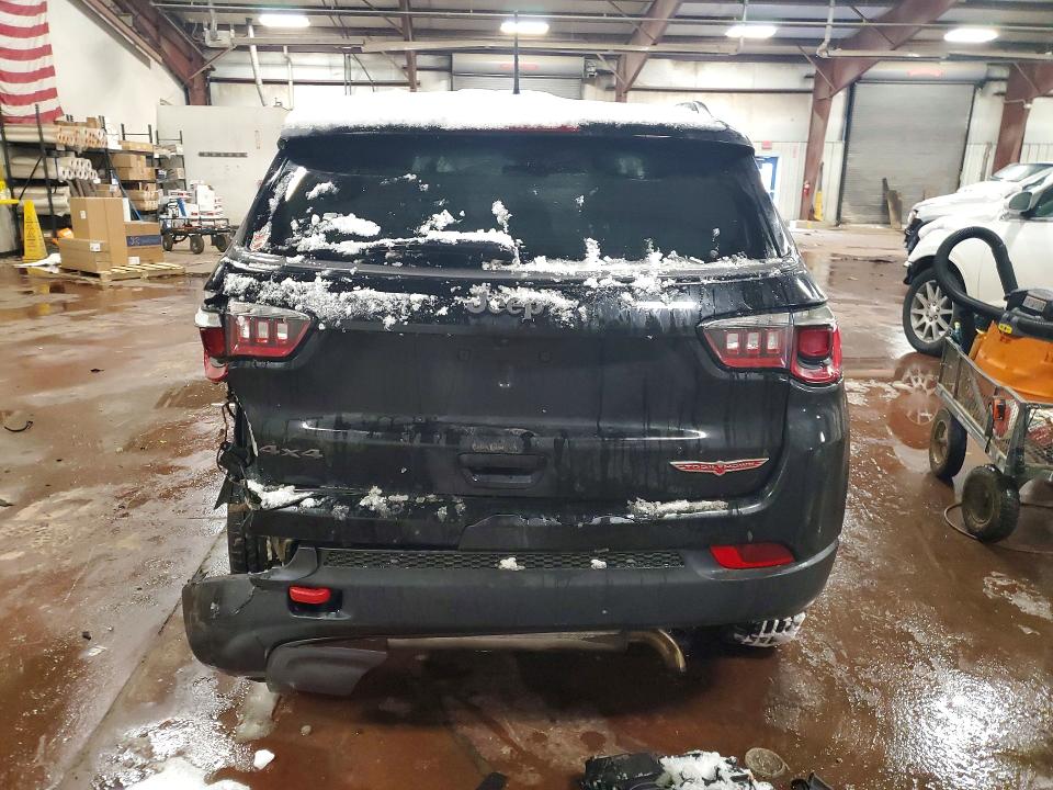 2018 Jeep Compass მანქანა იყიდება აუქციონზე, vin: 3C4NJDDB3JT501720, აუქციონის ნომერი: 75053125