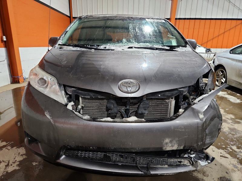 Продаж на аукціоні авто 2014 Toyota Sienna, vin: 5TDKK3DC2ES462881, номер лоту: 74389515