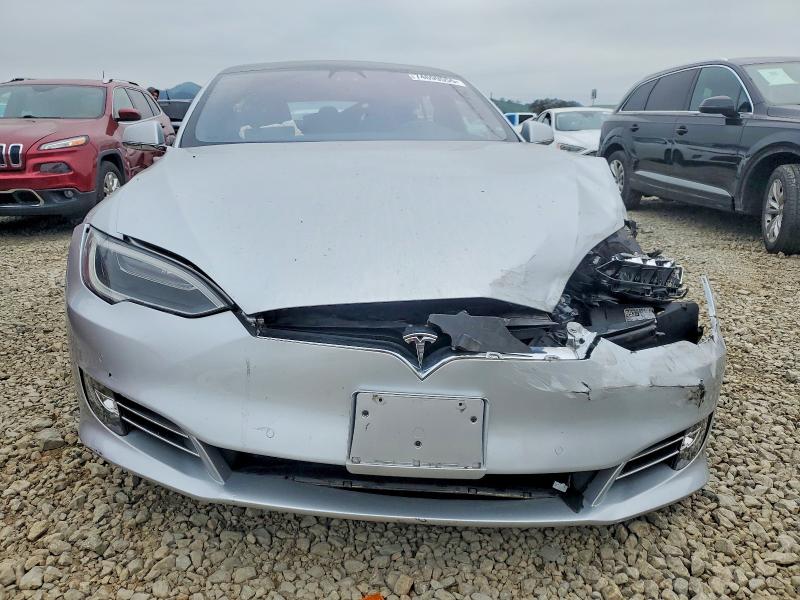 2017 Tesla Model S მანქანა იყიდება აუქციონზე, vin: 5YJSA1E2XHF230079, აუქციონის ნომერი: 74699555