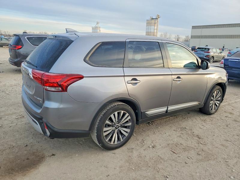 Продаж на аукціоні авто 2019 Mitsubishi Outlander, vin: JA4AD3A35KZ007585, номер лоту: 74250535